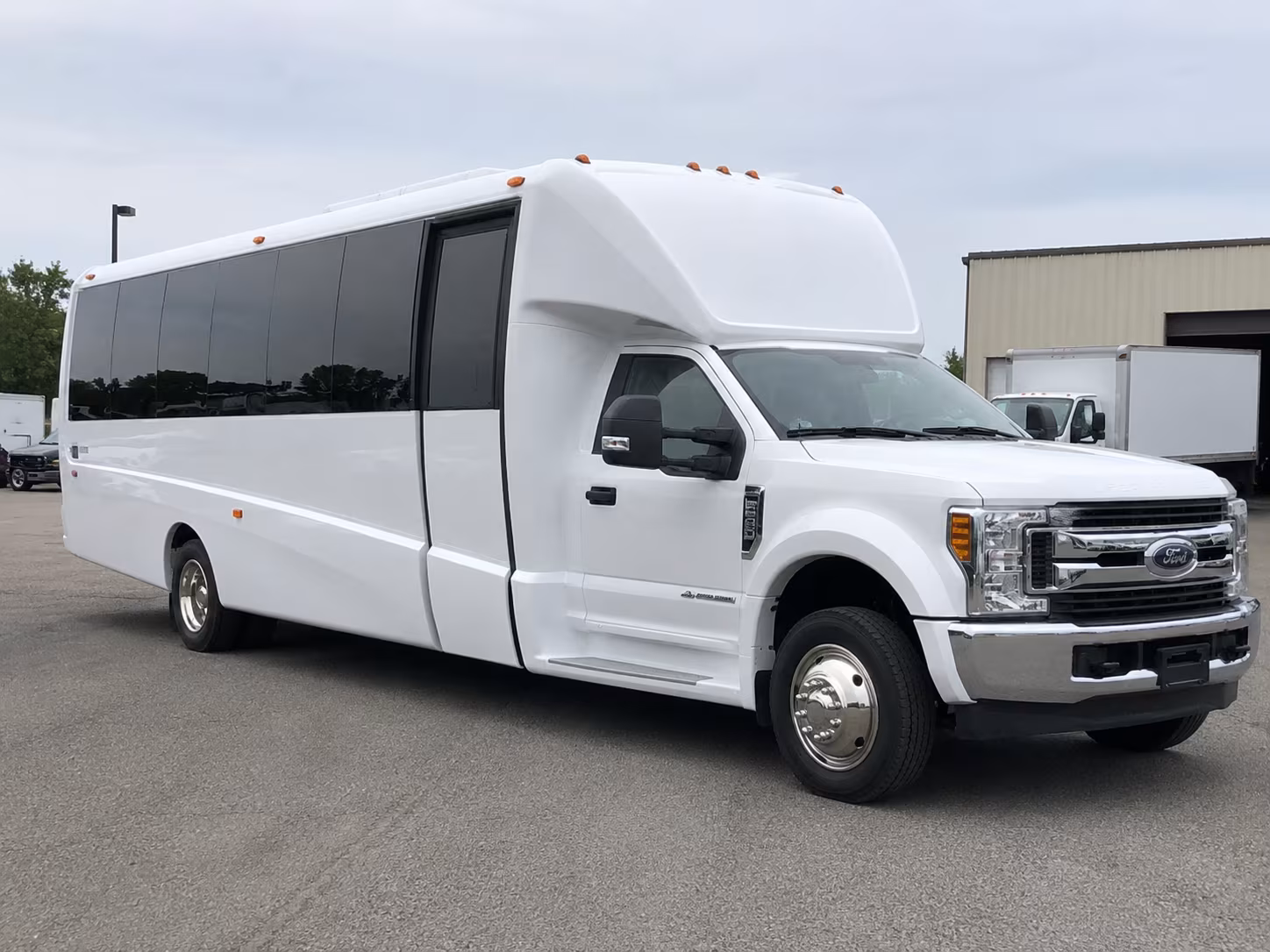 minibuses for intimate venues and smaller concert groups